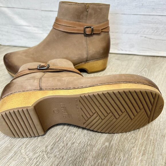 Dansko Boots Womens Size 10/41 Brook Taupe Burnished Nubuck Leather Boot - Picture 13 of 16